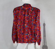Smart Art Button Up (Fits up to a Size 14)